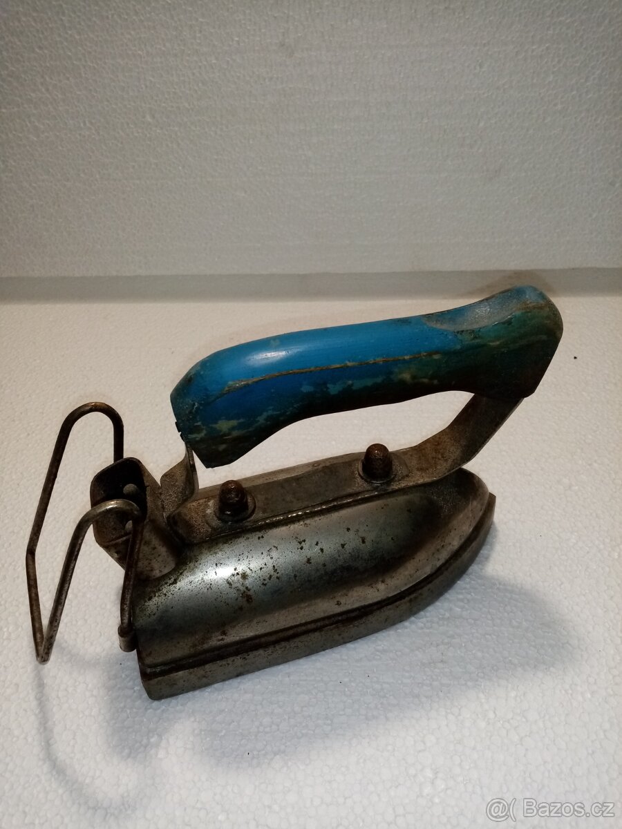 Starožitná retro žehlička 1 - 3