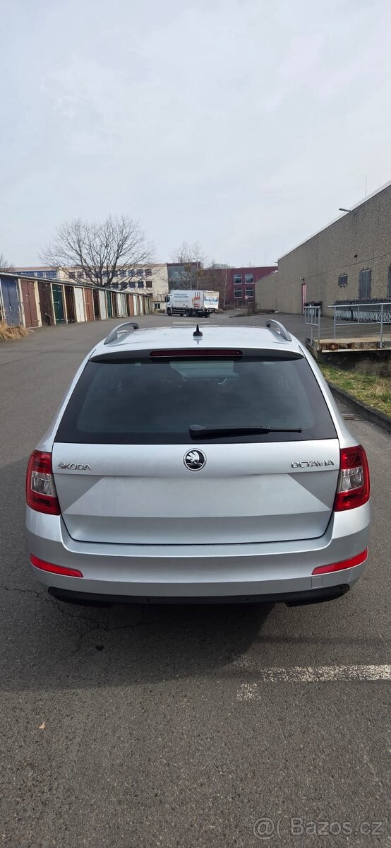 Škoda Octvia combi JOY - 3