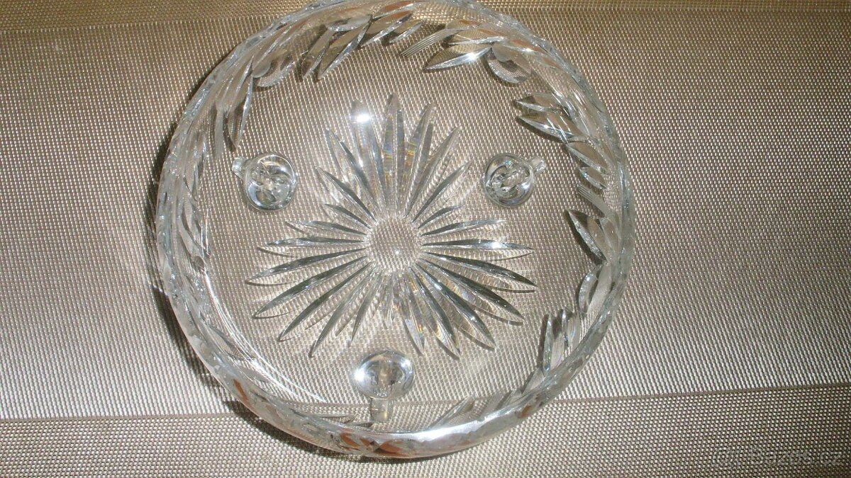 SKLENĚNÁ MISKA - 3