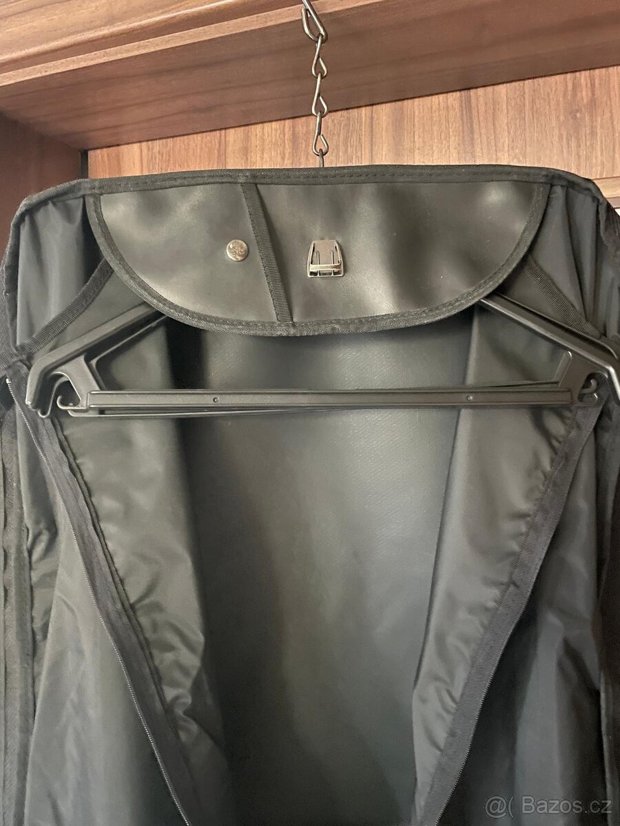 Obal cestovní na oblek - 3