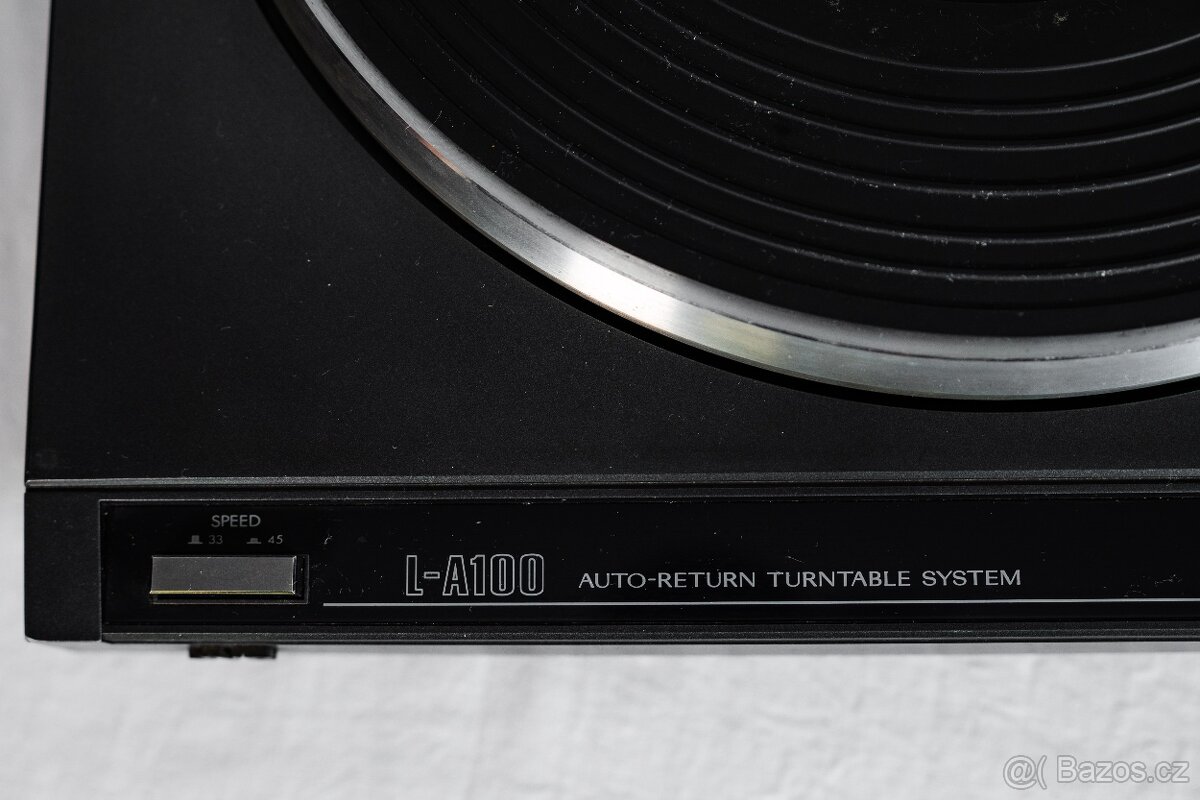Gramofon JVC - 3