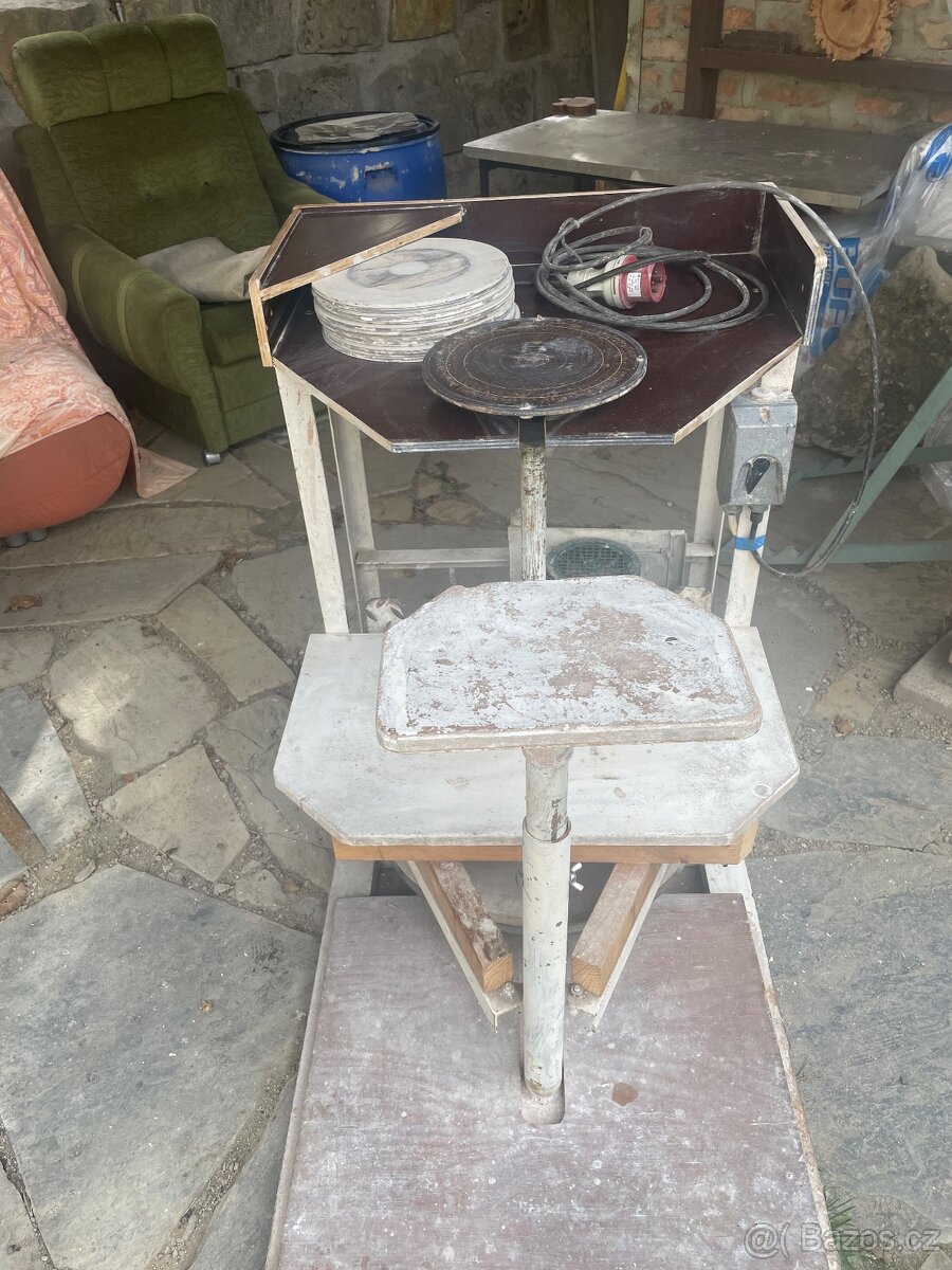 Hrnčířský kruh - 3