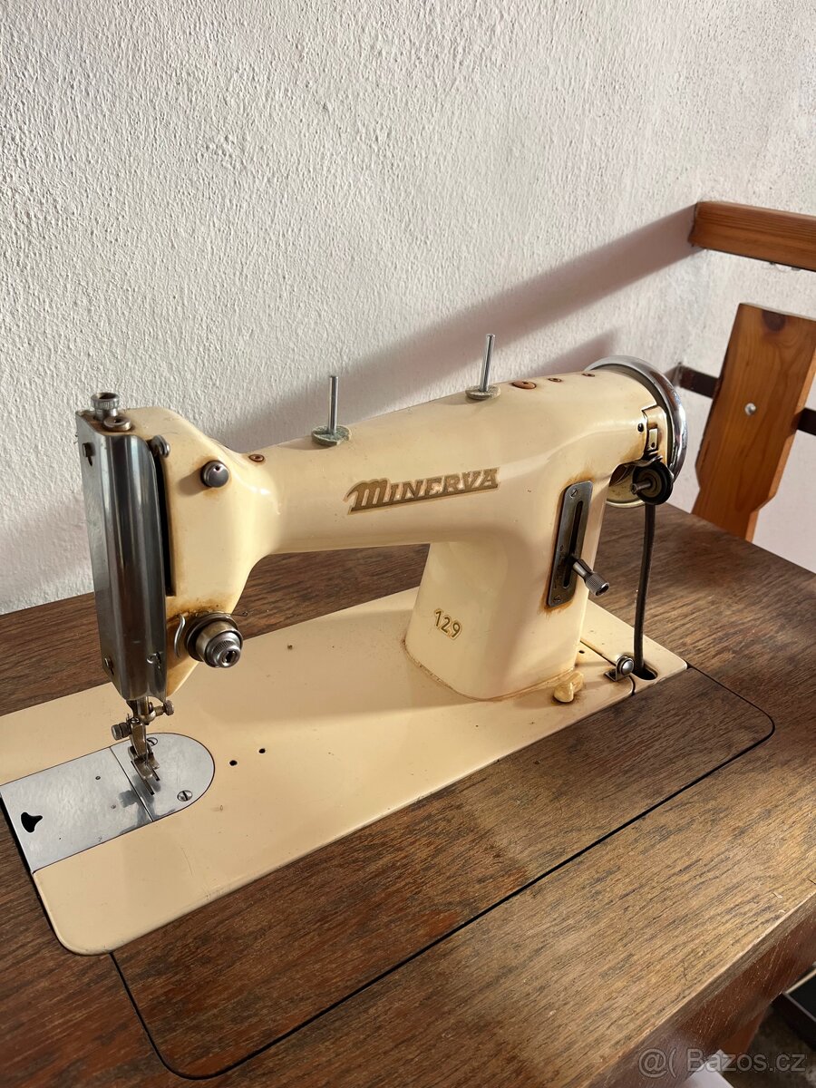Šicí stroj Minerva - 3