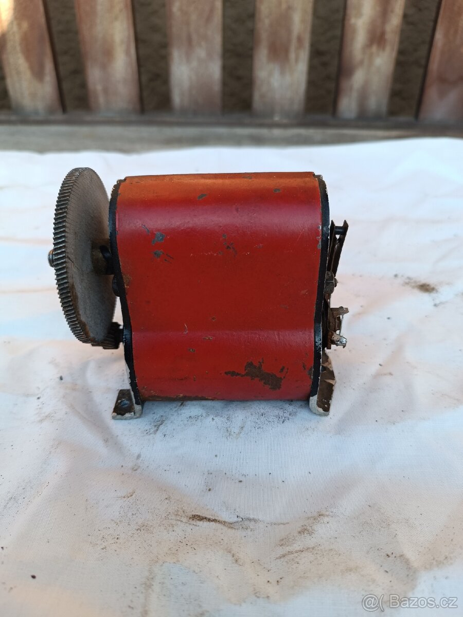 Motorek německého polního telefonu - 3
