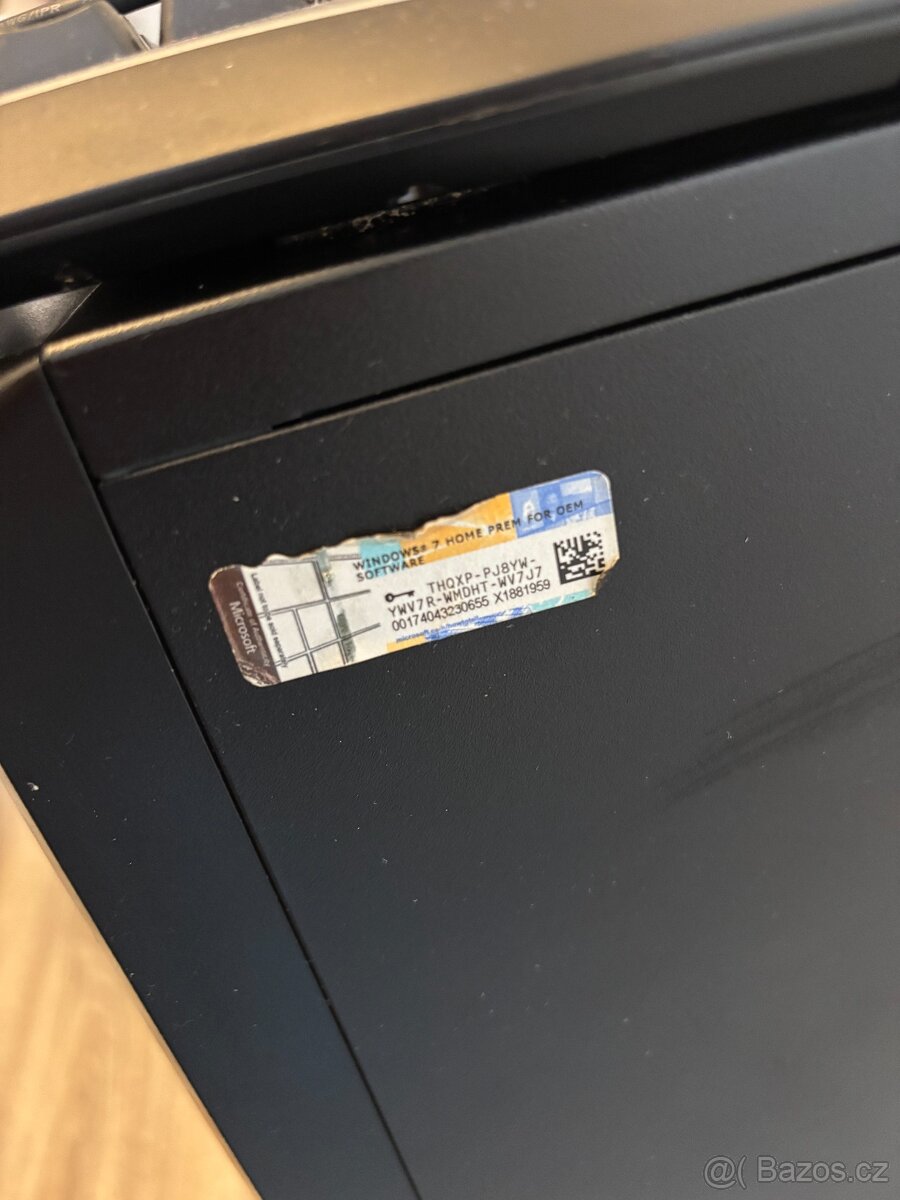 Stolní PC – i5, 8GB RAM, SSD – starší sestava + myš a kláves - 3