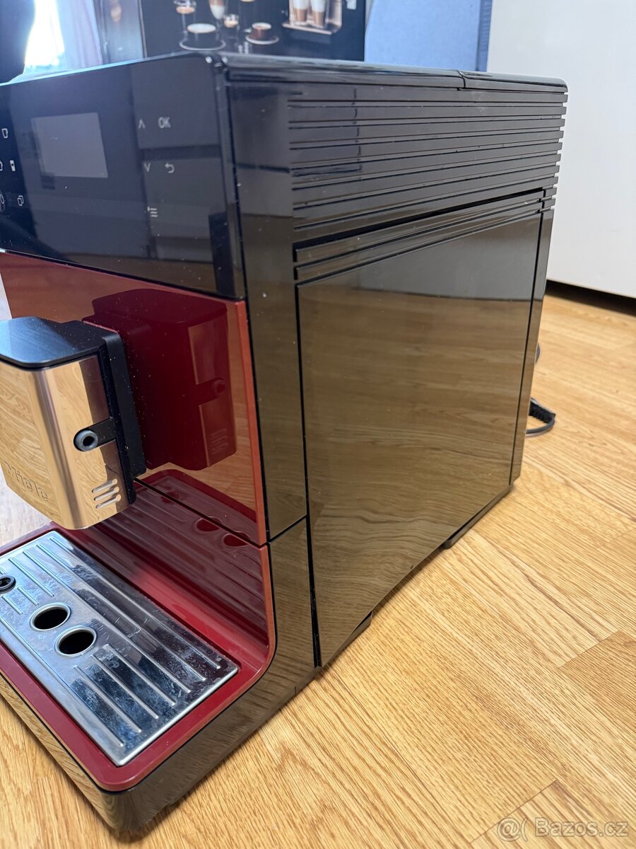 Automatický kávovar Miele 5310 v záruce - 3