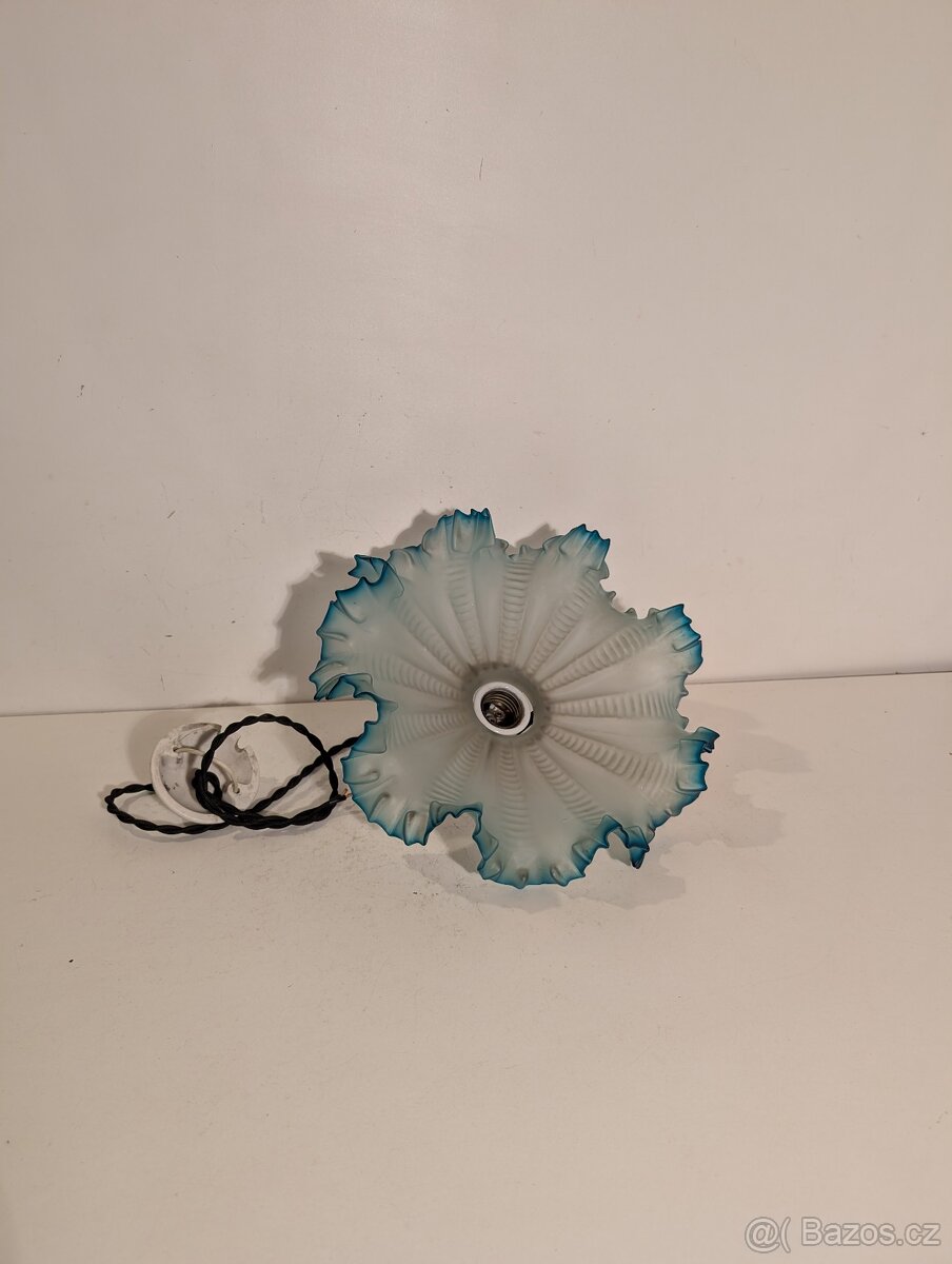 stará stahovačka, lustr, krajkové původní stínidlo - 3