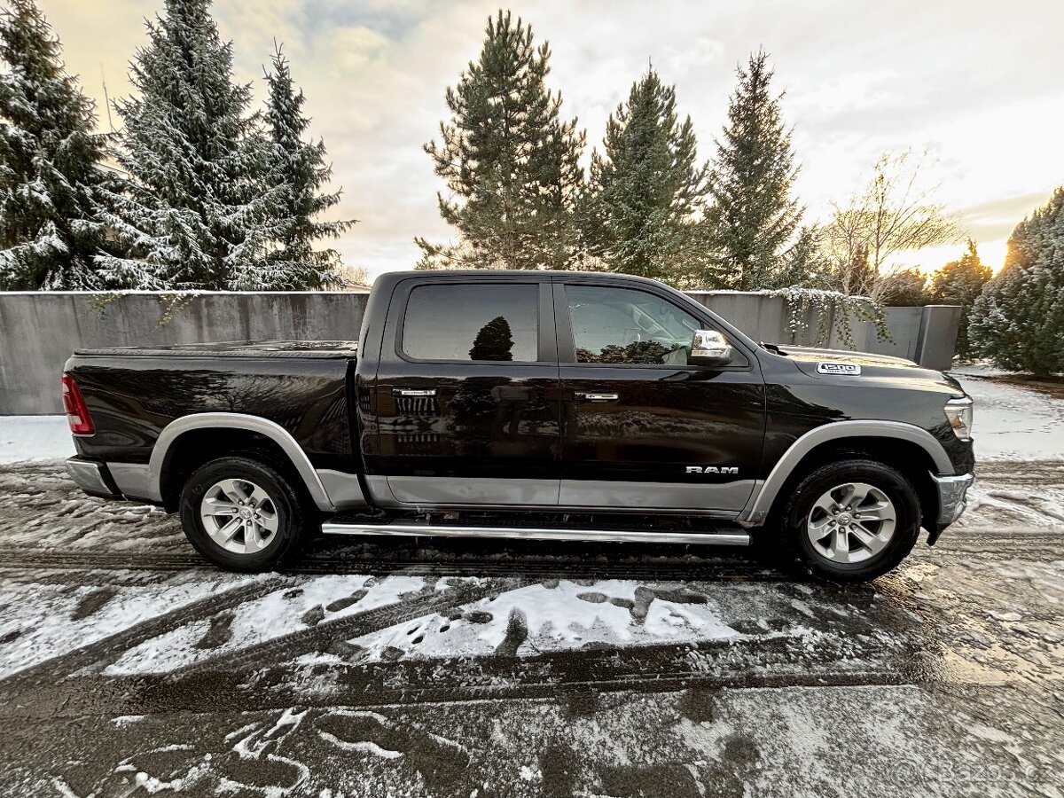 Dodge Ram 1500 5.7 Hemi Laramie 82 000km