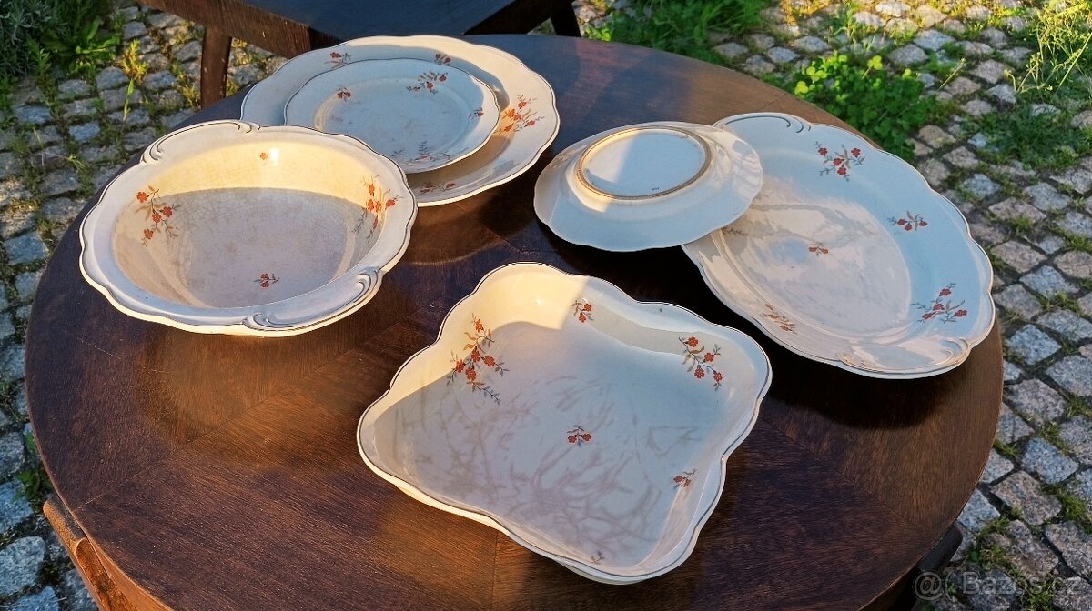 Krásná keramická souprava - 3