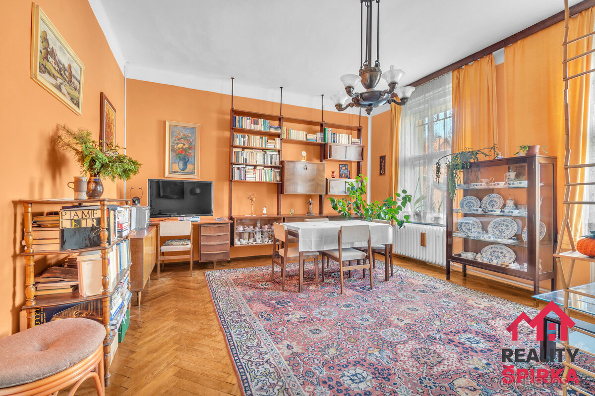 Prodej RD 5+1, CP 5.677 m², Jaroměřice - 3