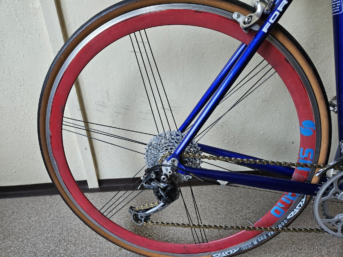 Silniční kolo FORT - 3