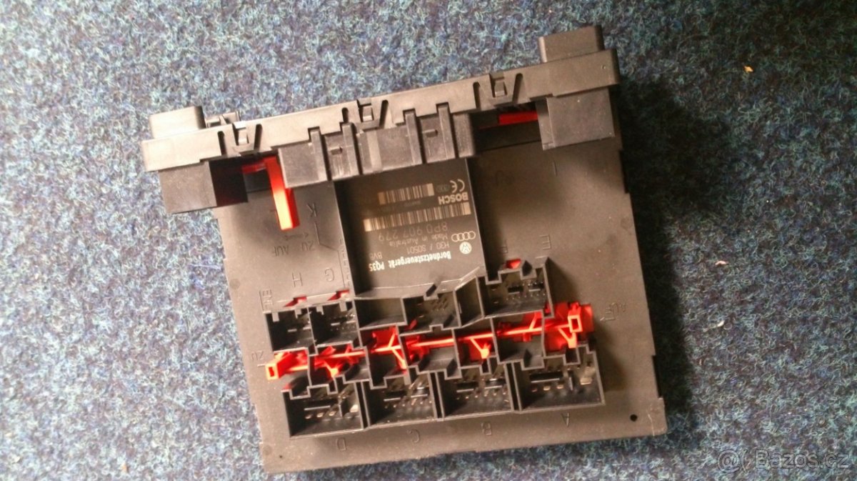 Audi A3 8P (2004+) díly - interiér, elektrika, motor - 3