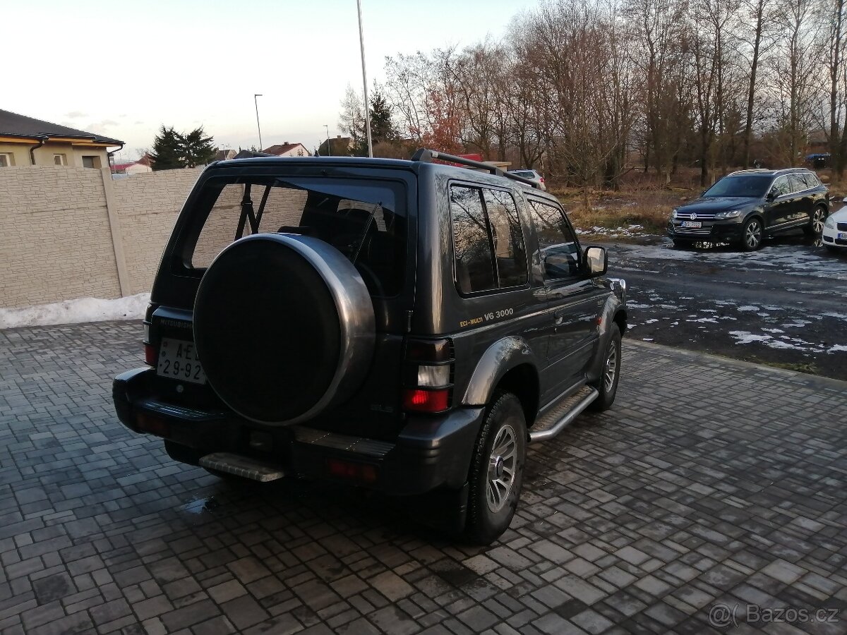 Mitsubishi Pajero 3.0 V6