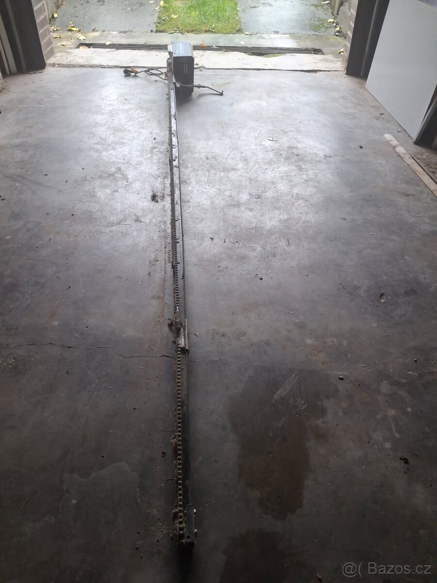 Pohon garážových vrat Chamberlain - 3