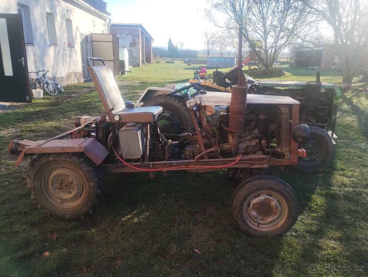 Prodám traktor domácí výroby - 3