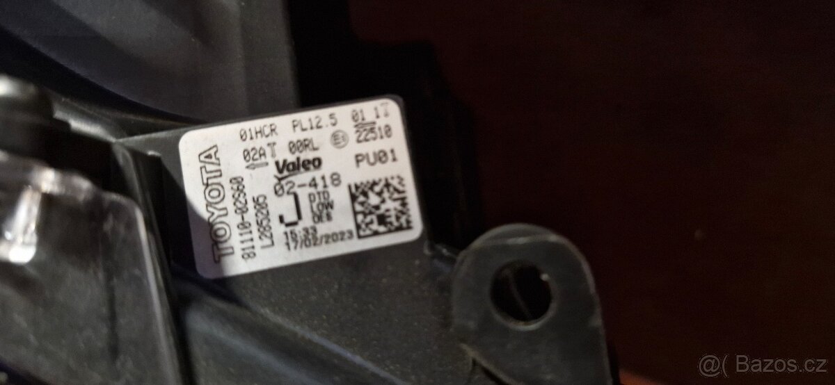 Prave predni svetlo toyota corolla - 3