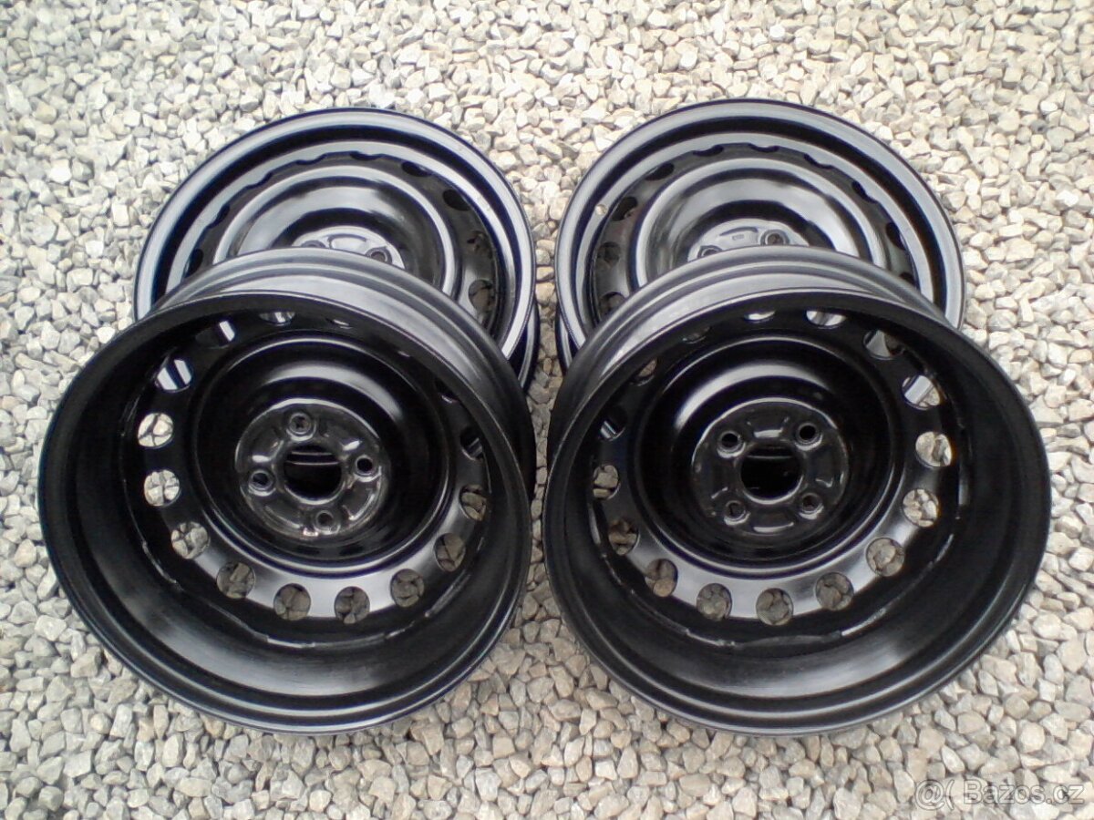 15 plechové disky Toyota IQ,Toyota Yaris III - 3