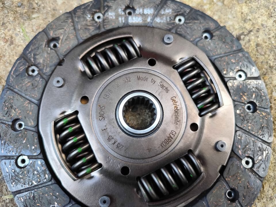 Sachs spojková lemela Felicia, Favorit - 3