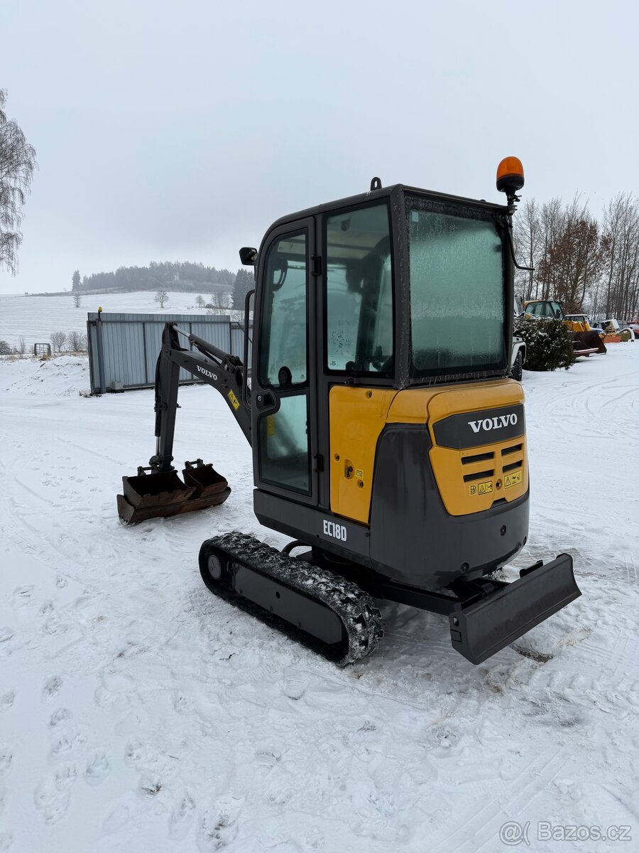 Minibagr Volvo EC18D 2018 3x lžíce - 3