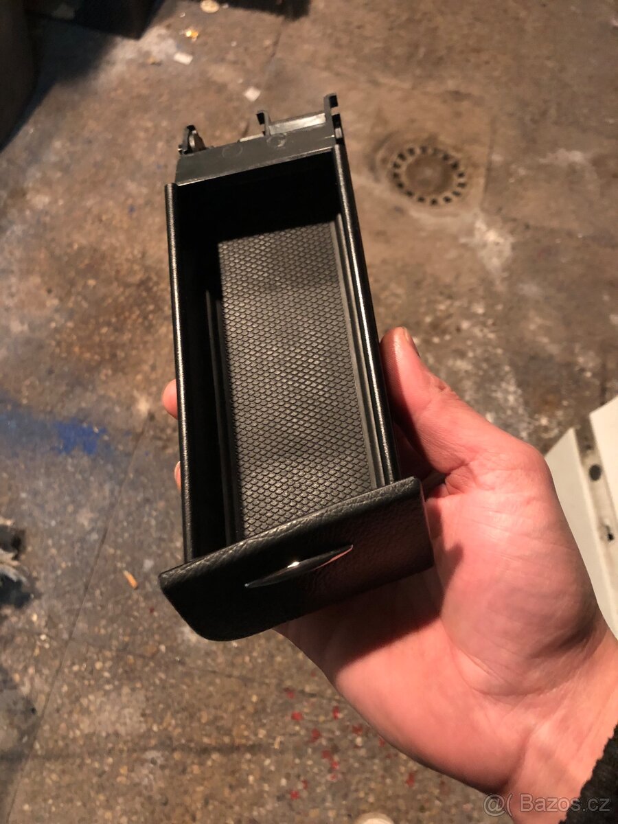 Mercedes E klasse w211 mincovník - 3