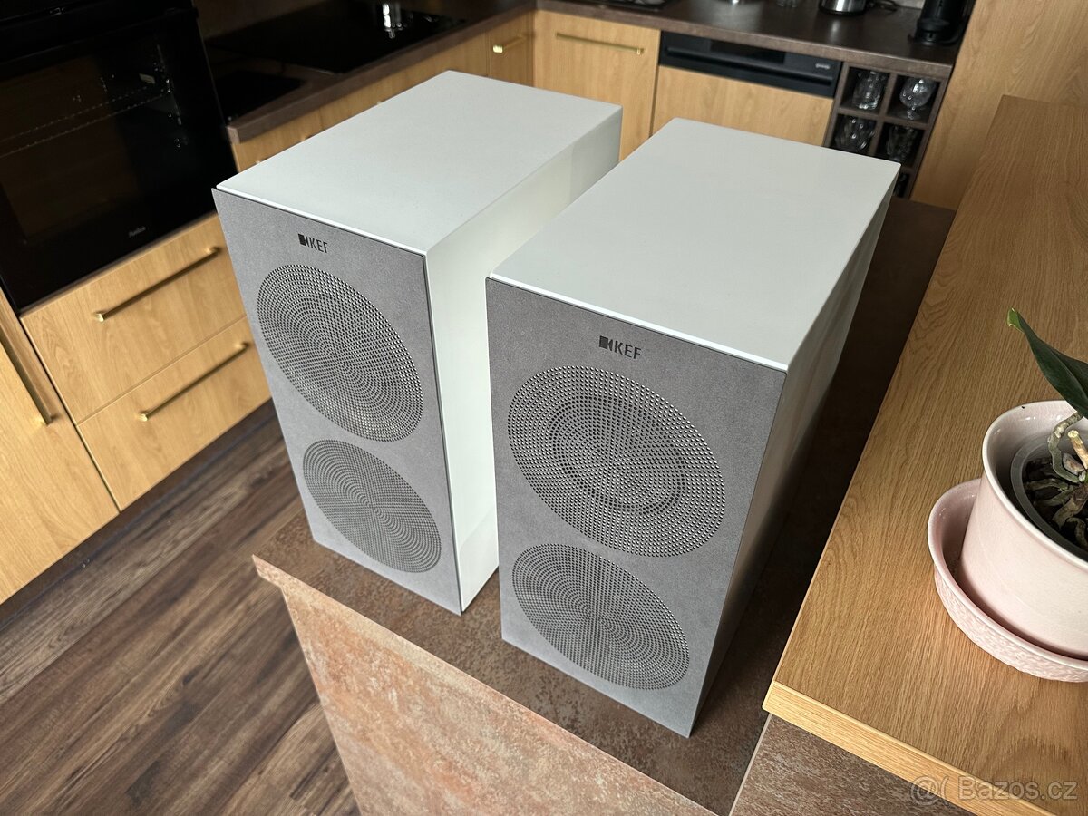 Kef R3 - 3
