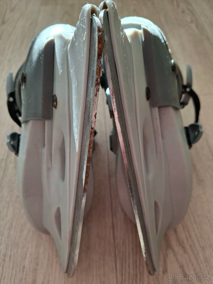 Chlapecké lední brusle vel. 30-33 - 3