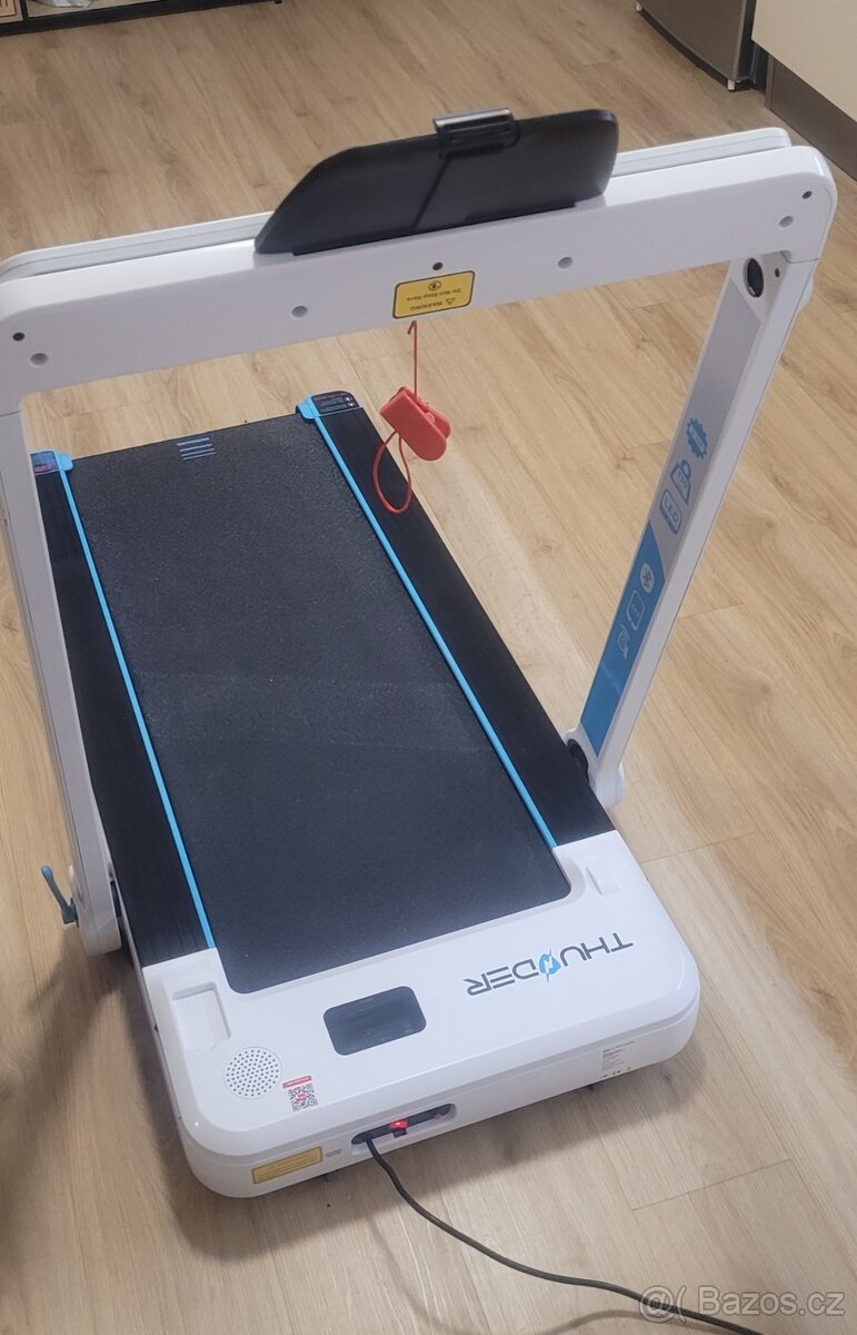 Běžecký pás THUNDER - 3