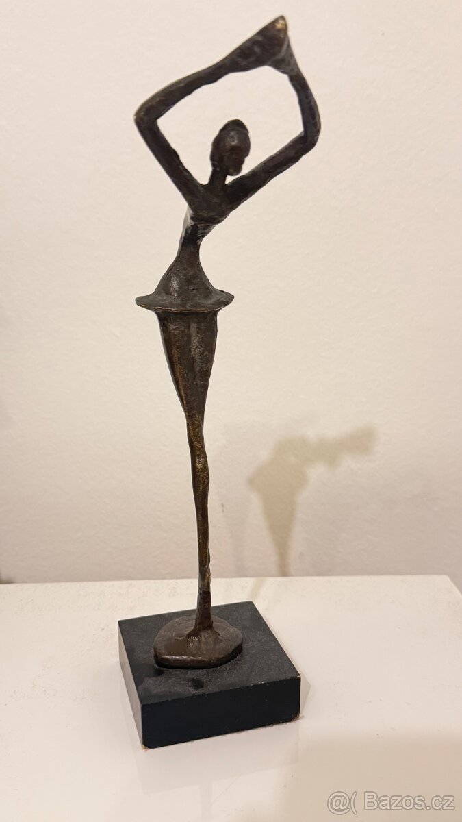 Bronzová figurka baletky - 3