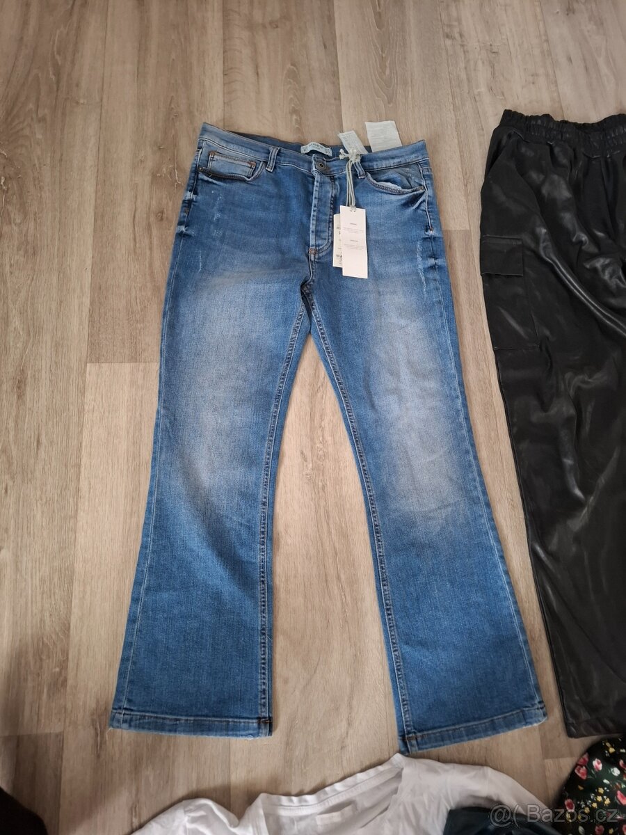 Balík 9 ks dámského M - 3