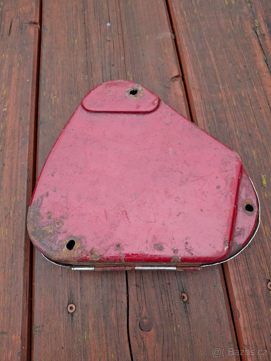 kastlík pérák - 3