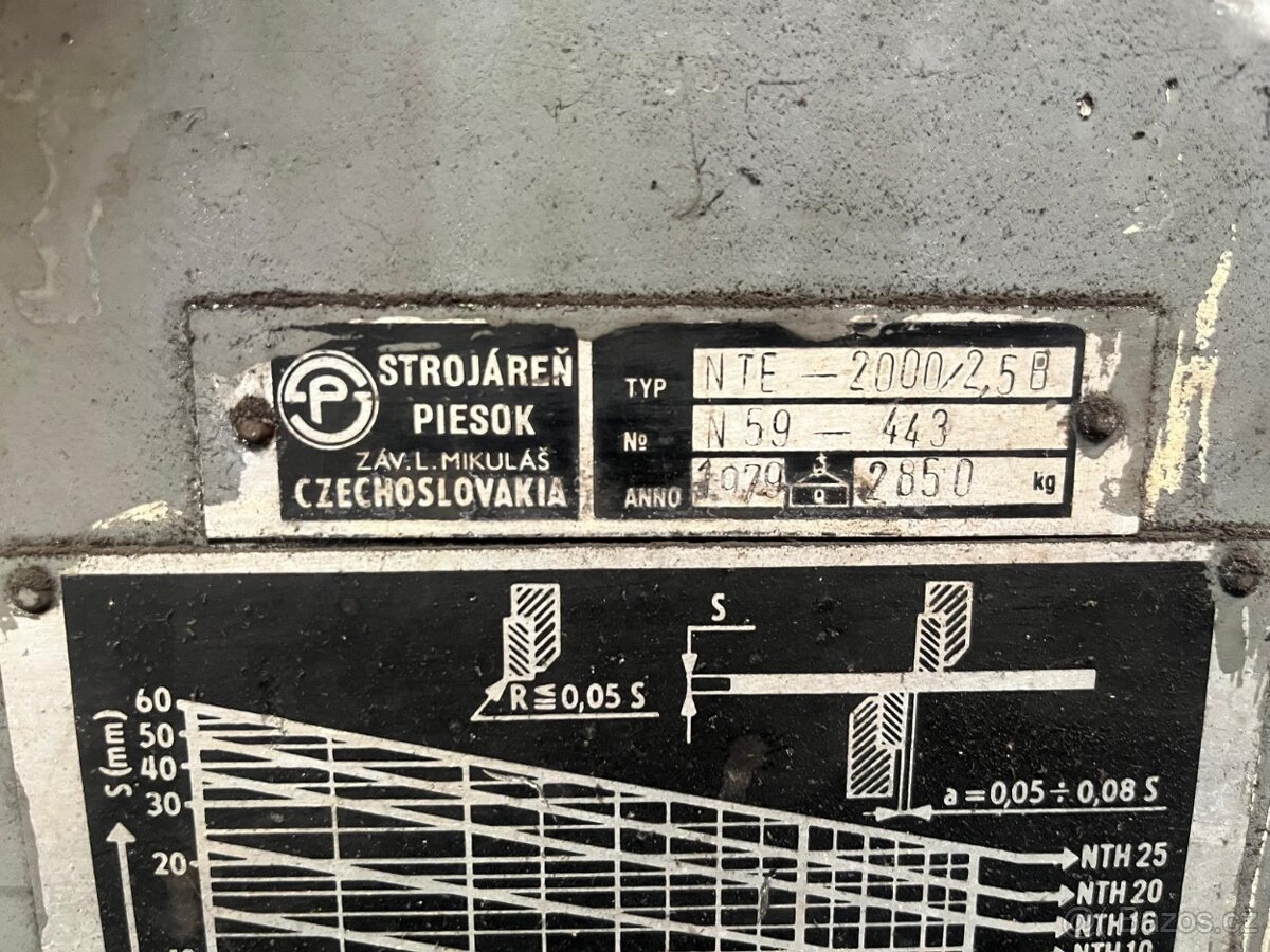 Tabulové nůžky NTE 2000/2,5B - 3