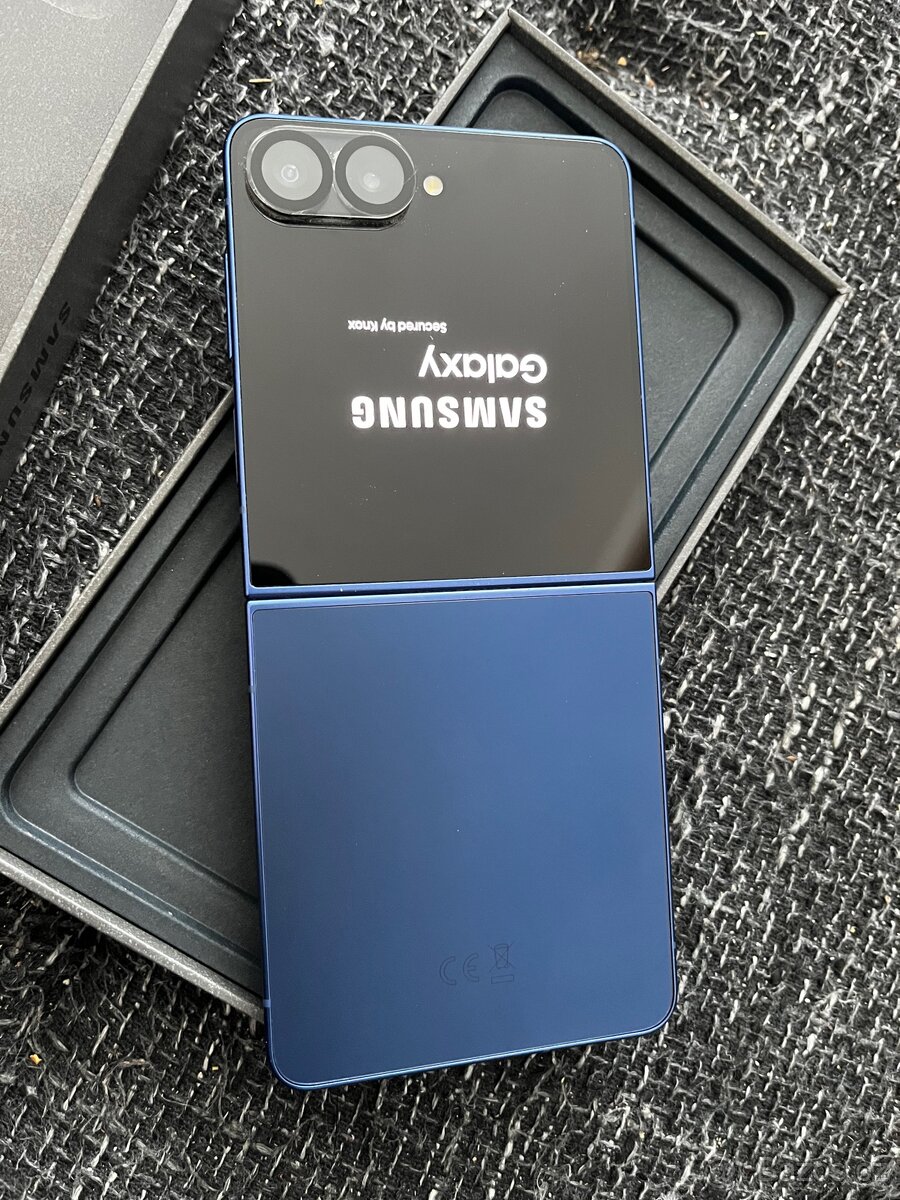 Samsung Z flip7 - 3