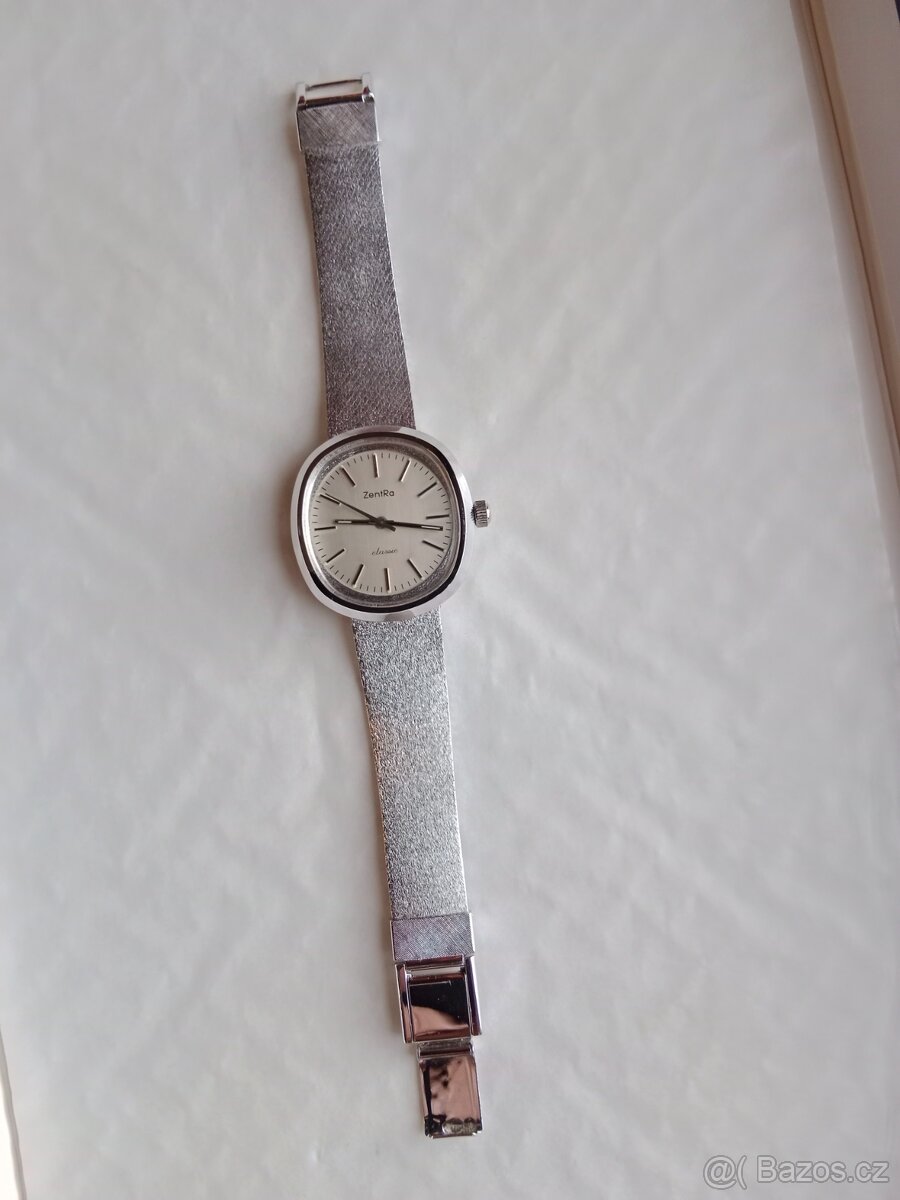 Krásné funkční postříbřené hodinky Zentra - 3