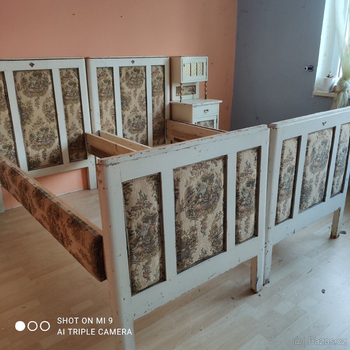 ložnice starožitná - 3
