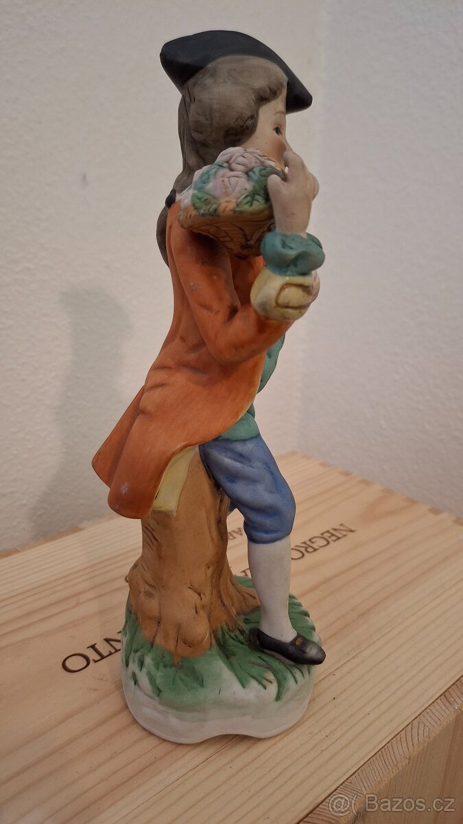 Starožitná porcelánová soška - 3