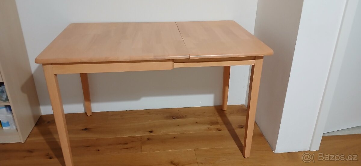 Prodám rozkladací jídelní stůl a 4 židle - 3