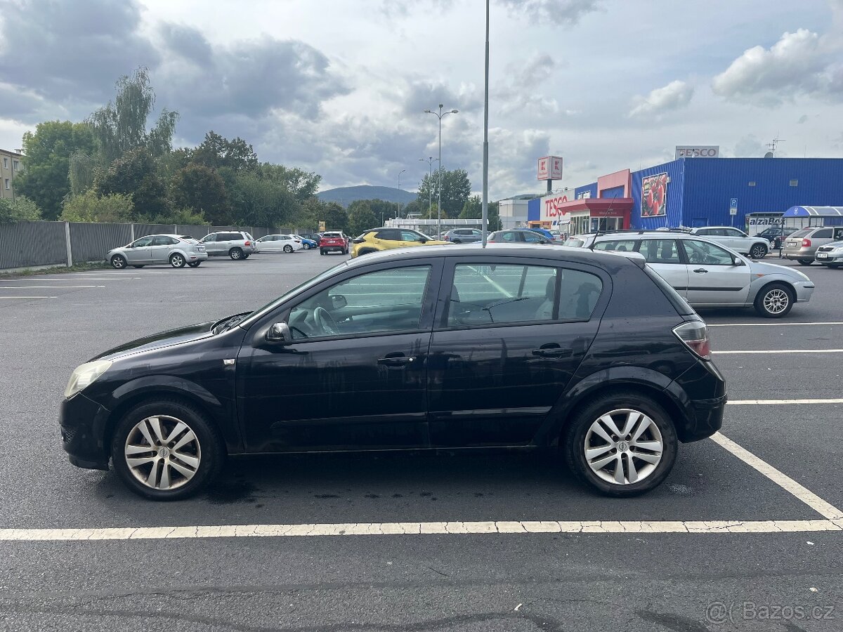 Opel Astra H 1.6 - 3