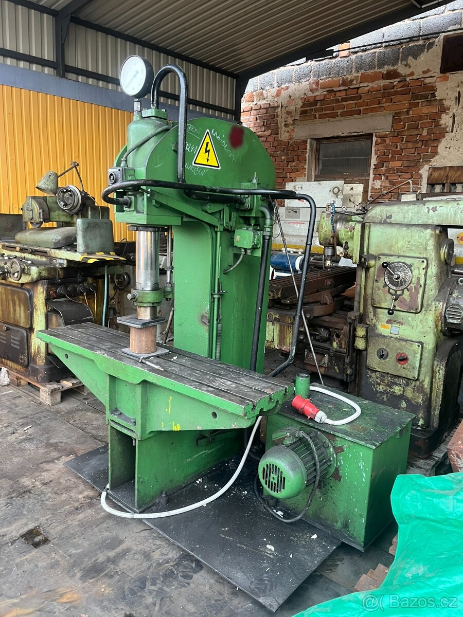 Hydraulický lis CDC 30 - 3