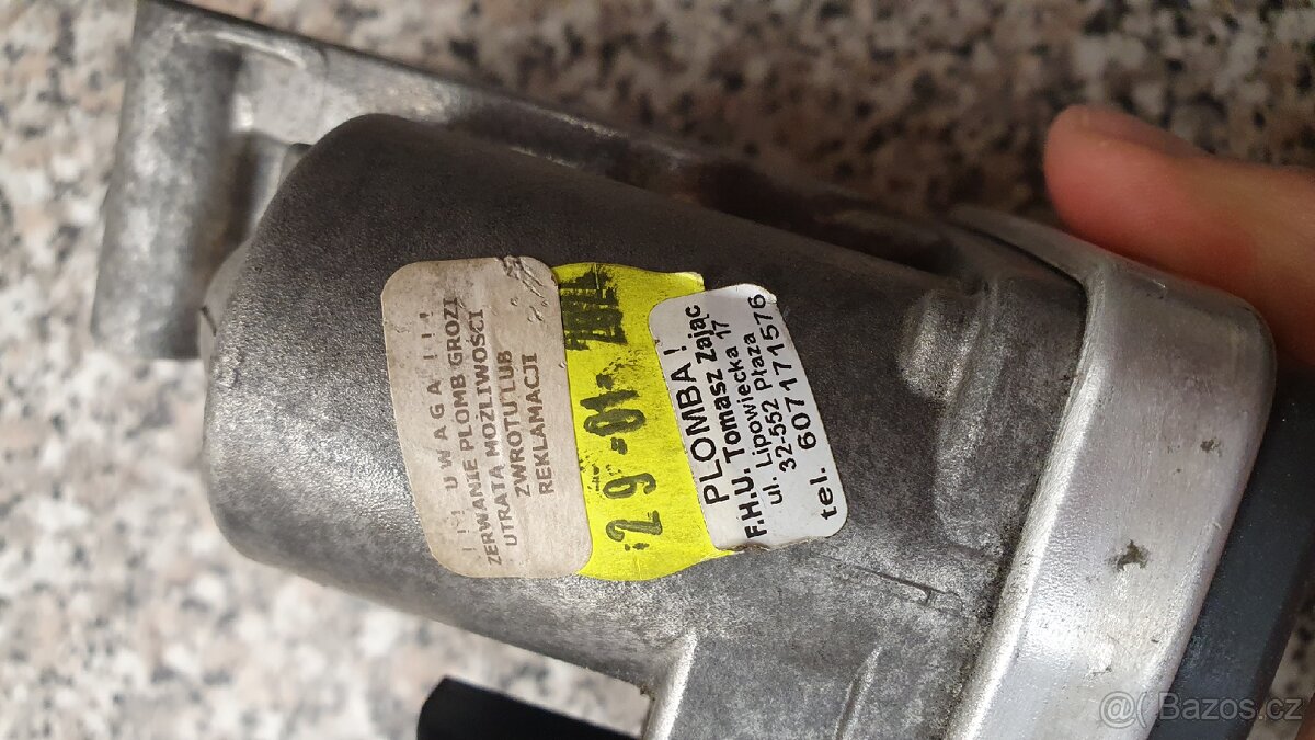 BMW e91 e90 2.0 95kw škrtící klapka - 3