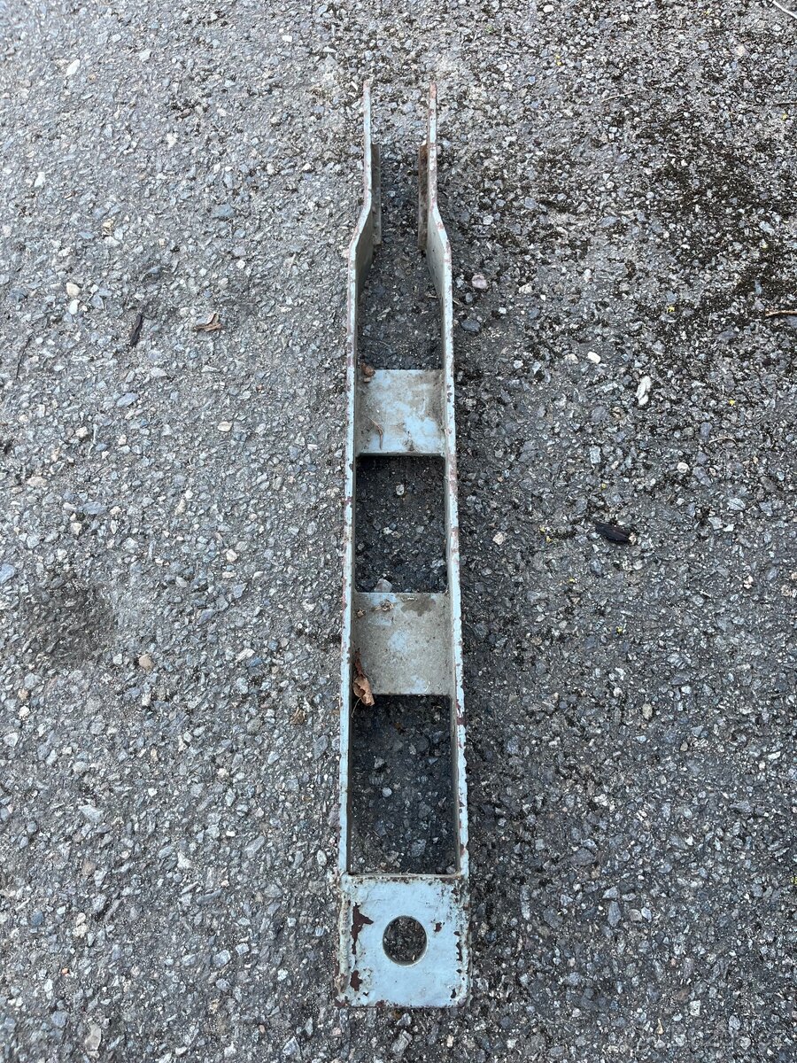 Část agroháku Zetor Super - 3