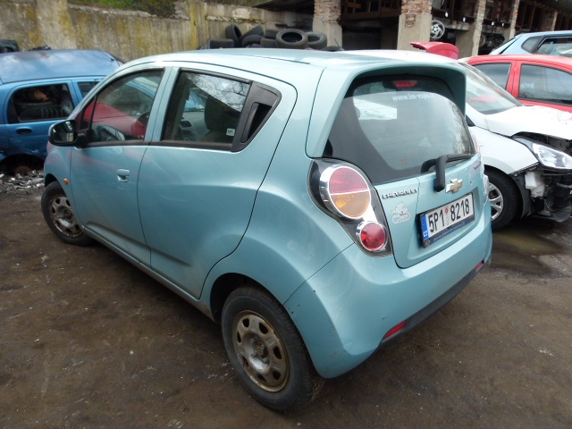 chevrolet spark 2010 - 3
