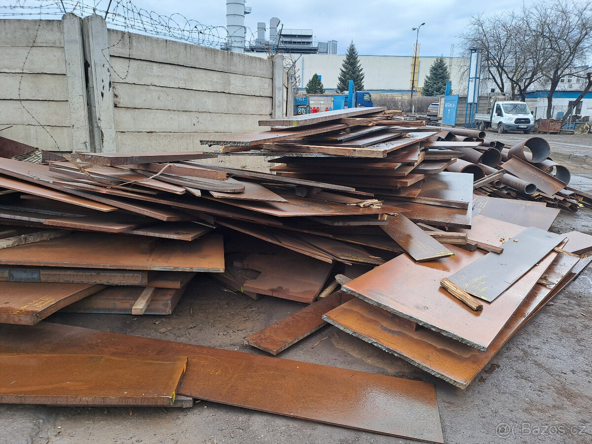 Plechy a profily různé - 3