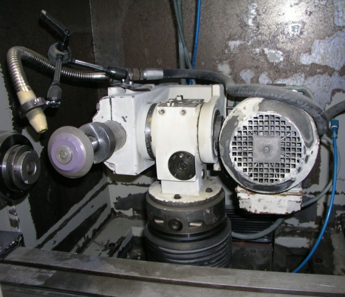 Bruska na nástroje WU 400 CNC - 3