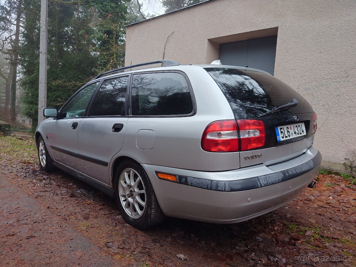 Volvo V40 1.8 90KW 275.000Km STK 4/26 - 3