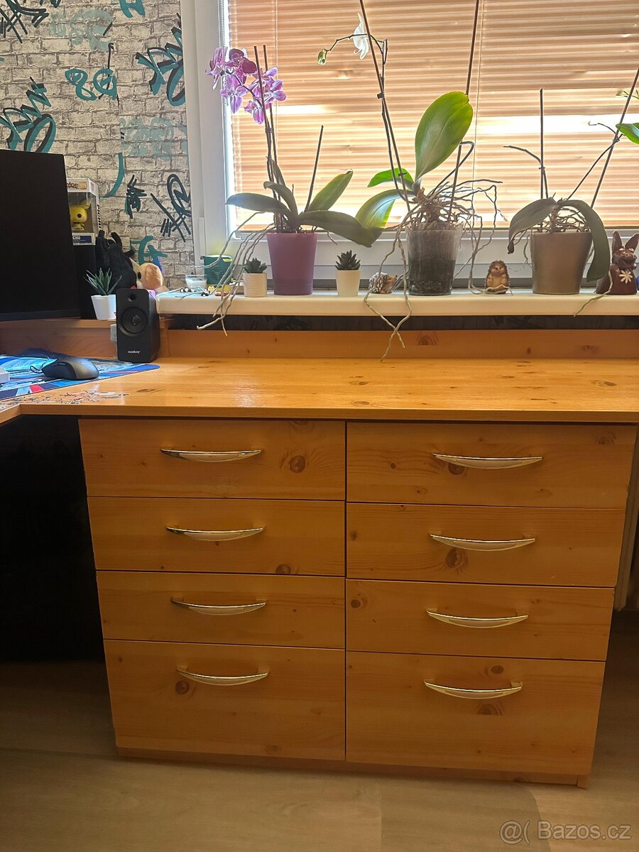 Velký rohový stůl - 3