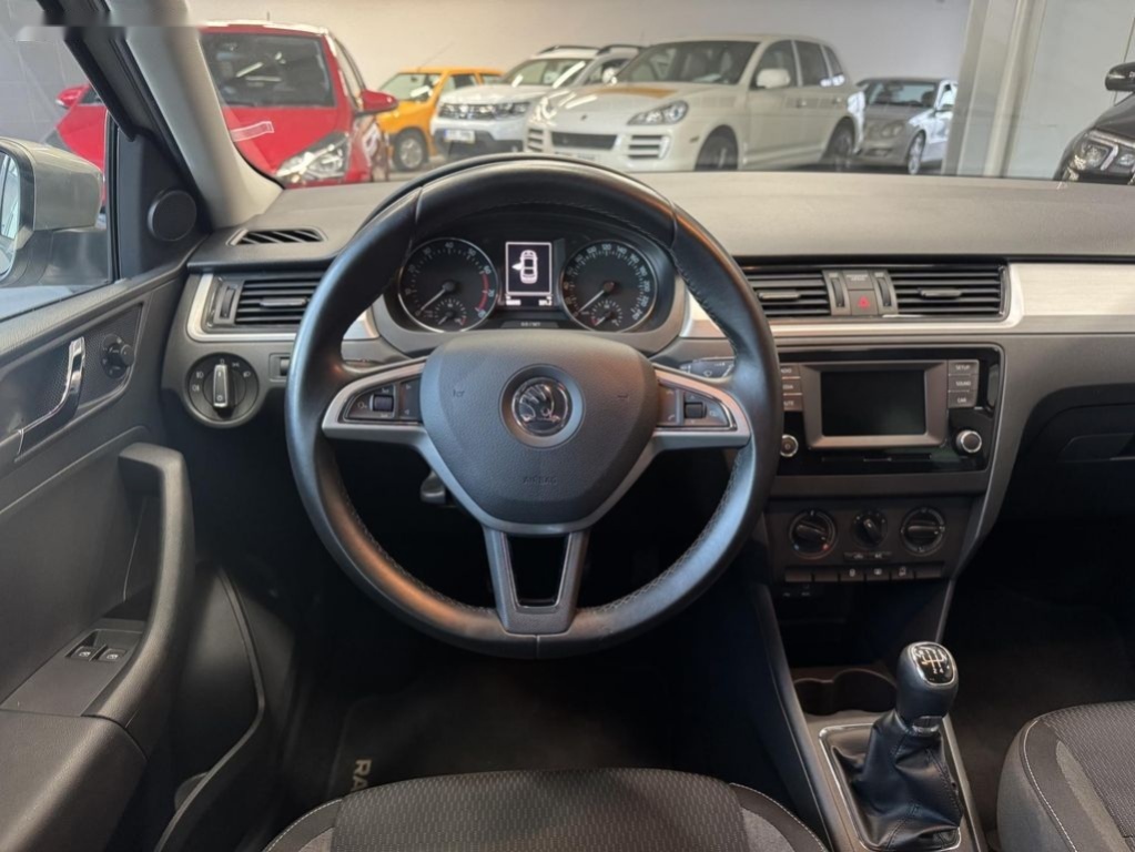 Škoda Rapid,1.2TSI Ambition ČR - 3