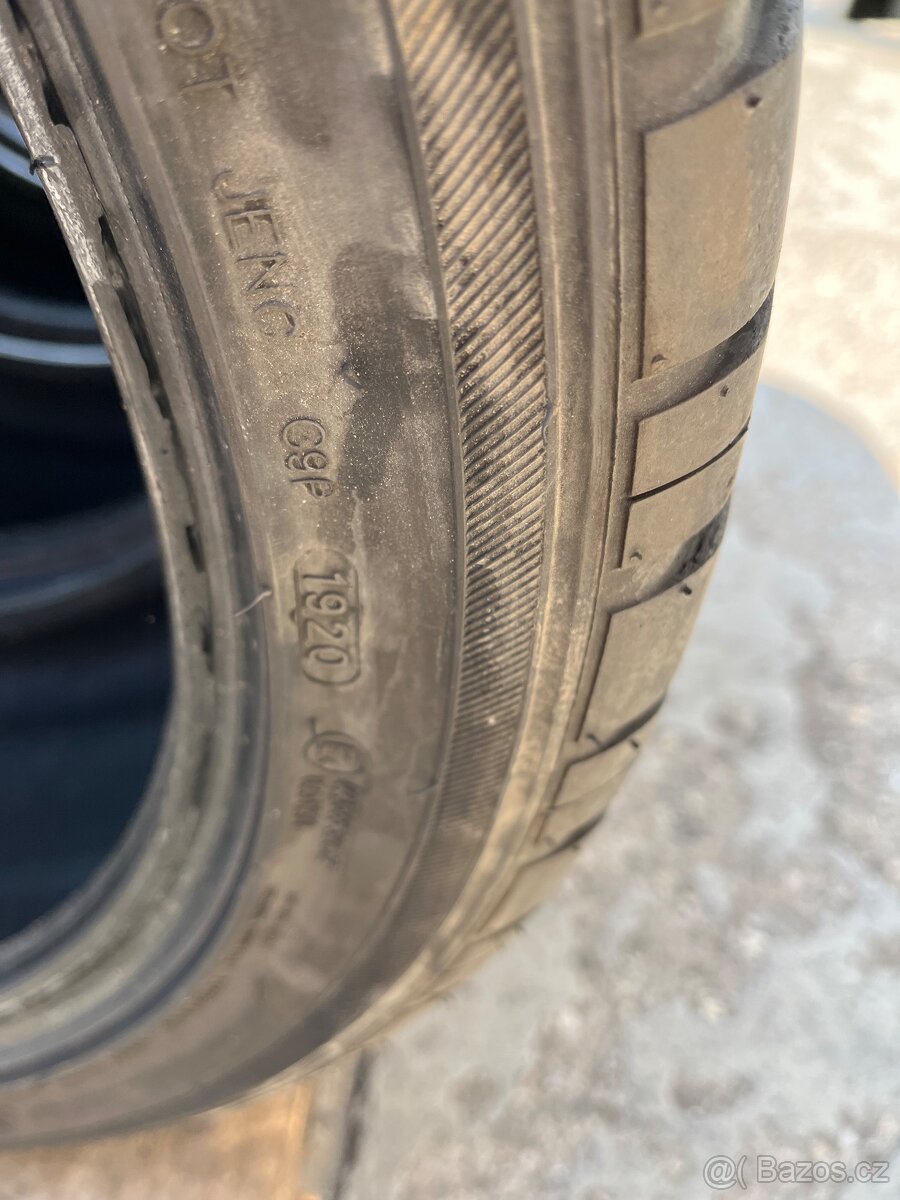 Letní pneu 265/40 R22 Tracmax - 3