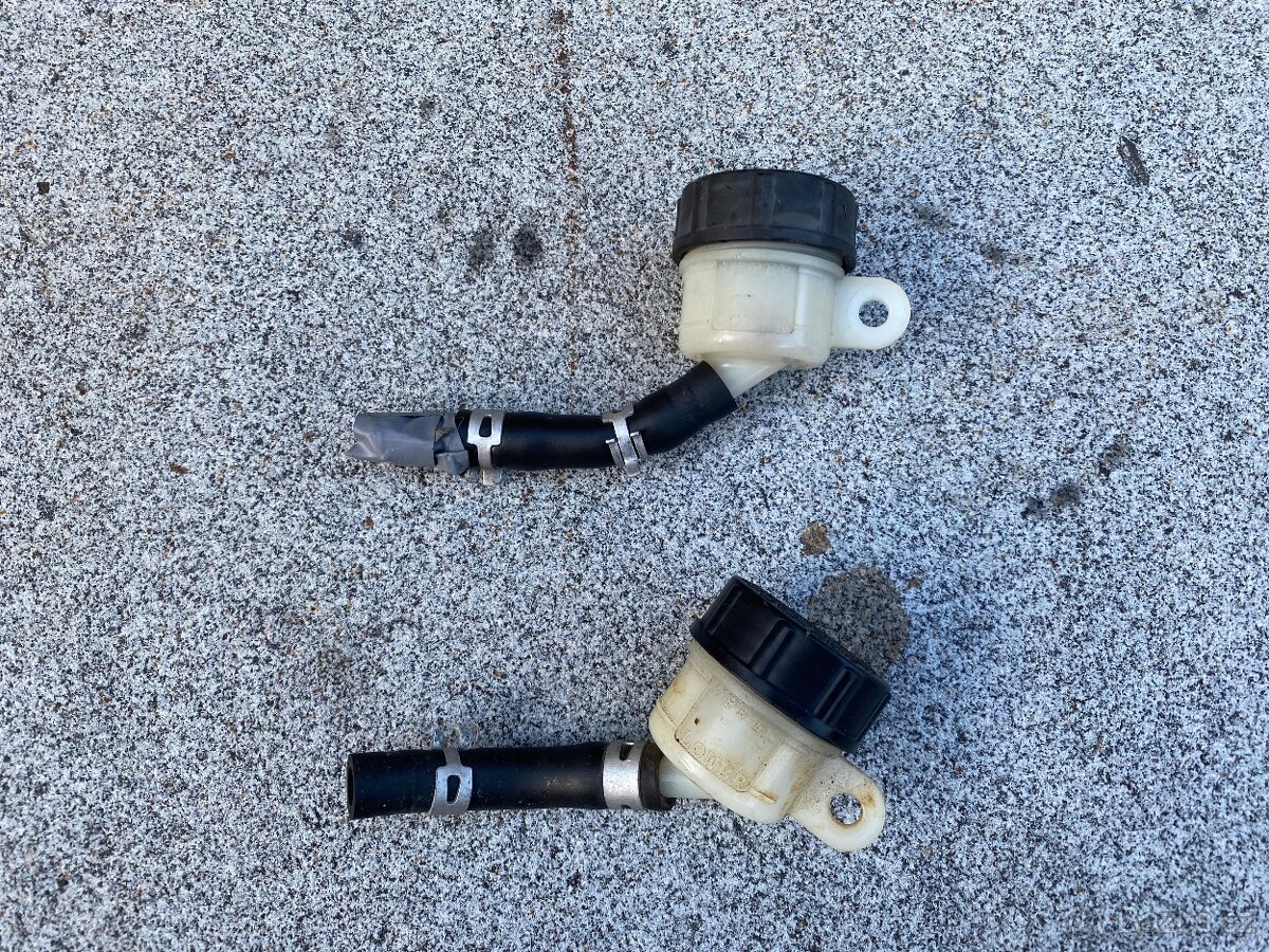 Yamaha MT / YZF 125 zadní nádržka brzdové kapaliny - 3