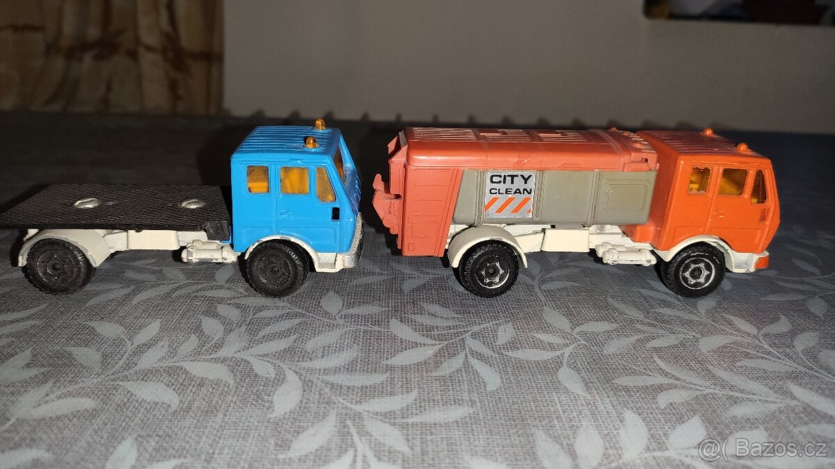 kovová autíčka mercedes - 3