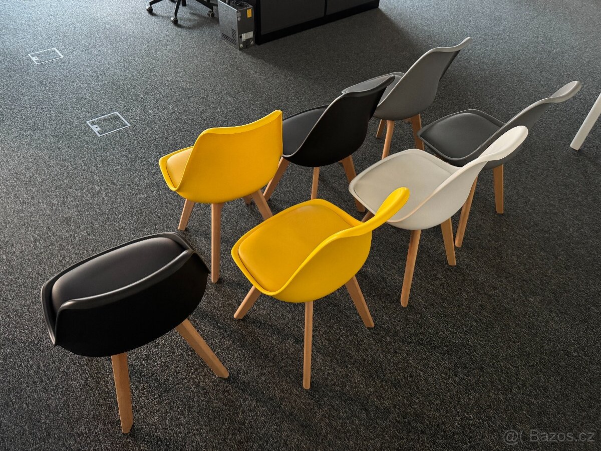 Židle Bonami Essentials Retro s bukovými nohami - 3